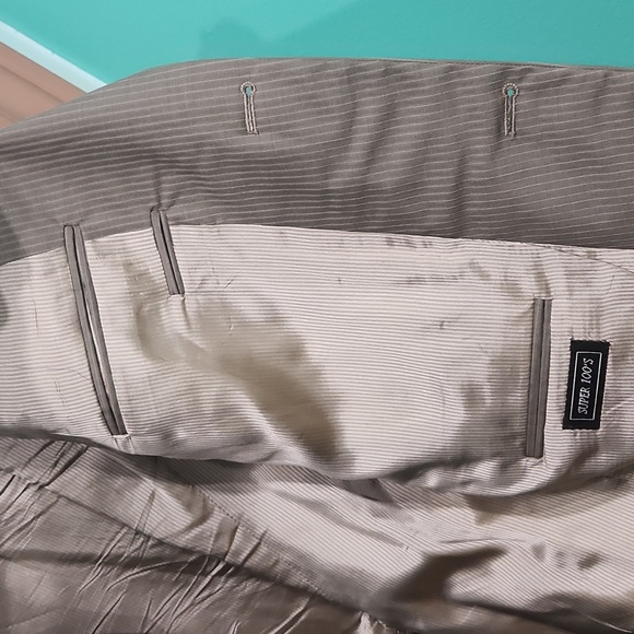 Savile Row Men's Suit - Picture 3 of 7